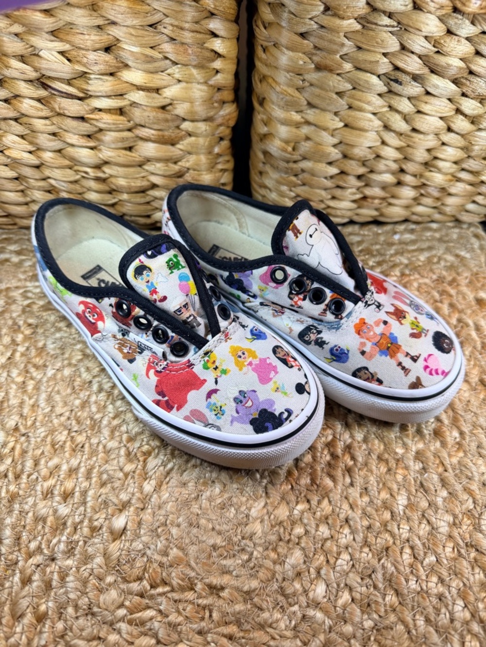 Vans Kids Disney 100 Multicolor Character Canvas Tie up Sneakers size 11.5